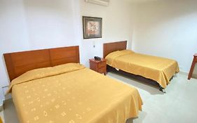 Hotel Cinera